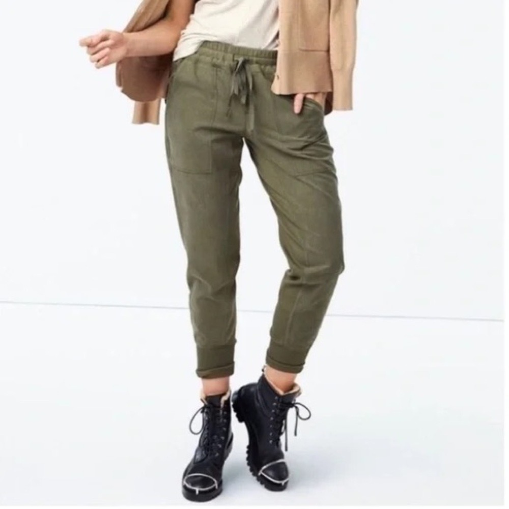 Cabi Busy Jogger 3747 Olive Green Cargo Utility Pants XL Drawstring Waist